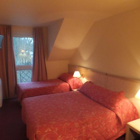 Hotel Le Village จิฟ-ซู-ริแว็ตต์ ภายนอก รูปภาพ