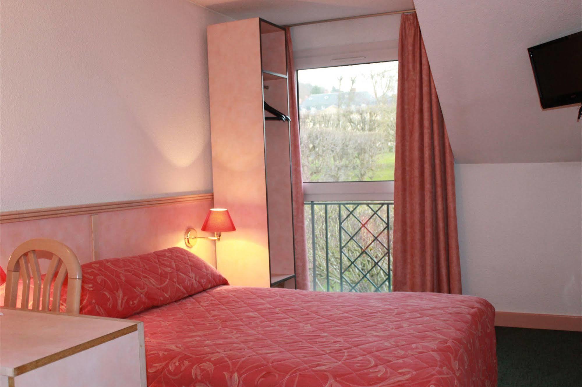 Hotel Le Village จิฟ-ซู-ริแว็ตต์ ภายนอก รูปภาพ